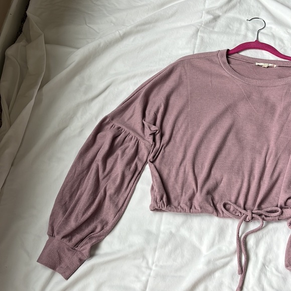 Cropped Drop Shoulder Sweater - Picture 2 of 3